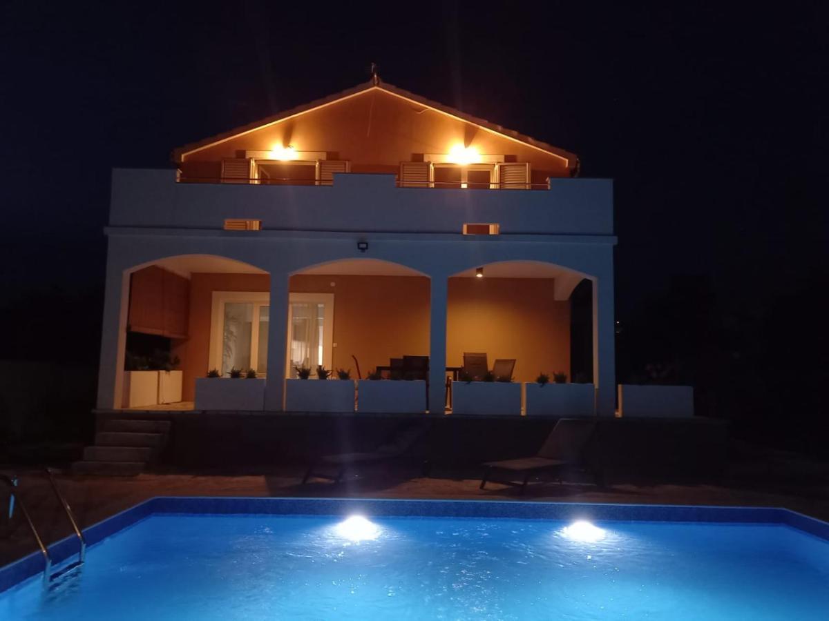 Leggiero Villa Benkovac Exterior foto
